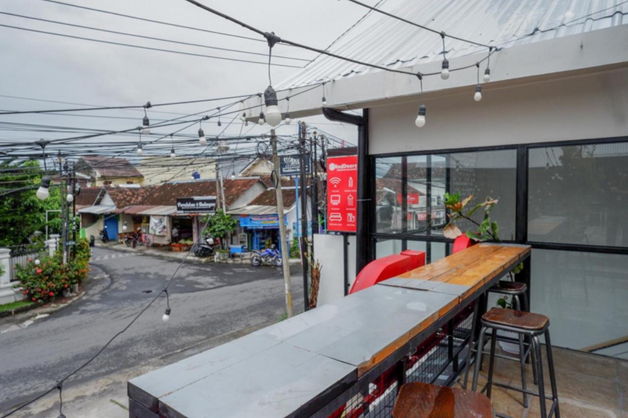 Reddoorz @ Demangan Sari Residence Pakualaman المظهر الخارجي الصورة